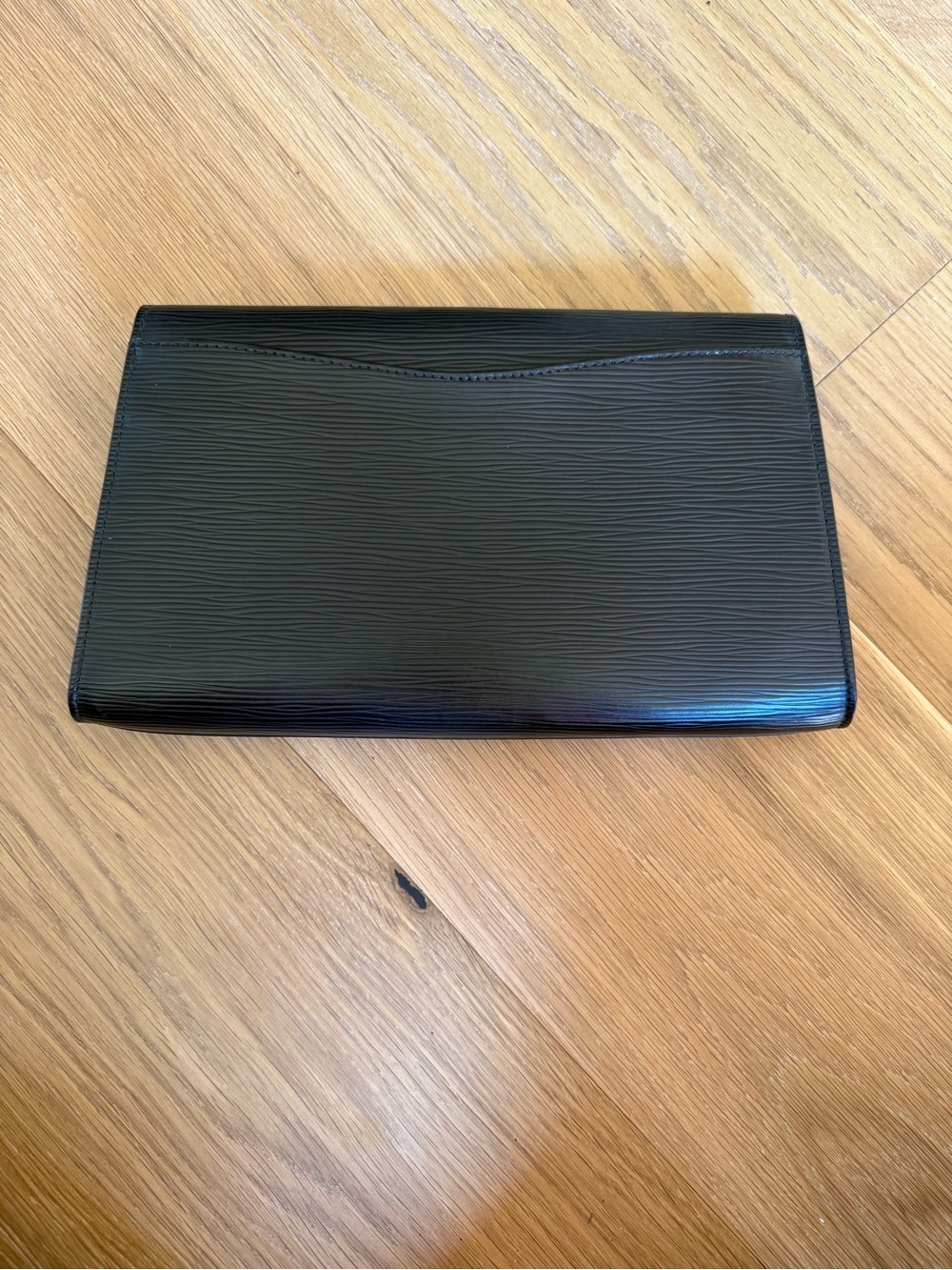 Louis Vuitton Black Epi Leather Envelope Clutch Bag - Picture 6 of 15
